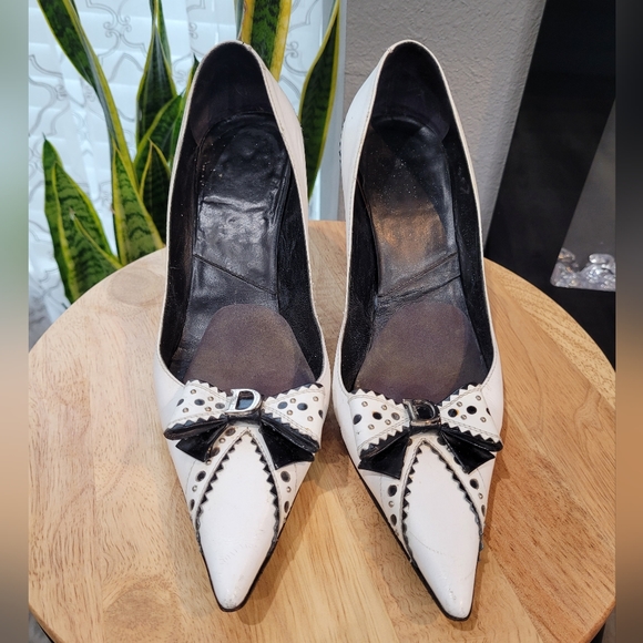 Dior Shoes - DIOR heels shoes, size 5.5, white color